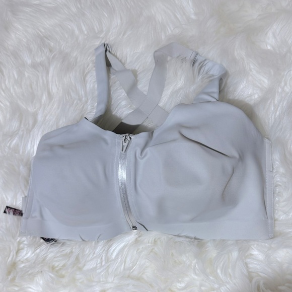 Victoria’s Secret sports bra size 36DDD - Picture 1 of 4